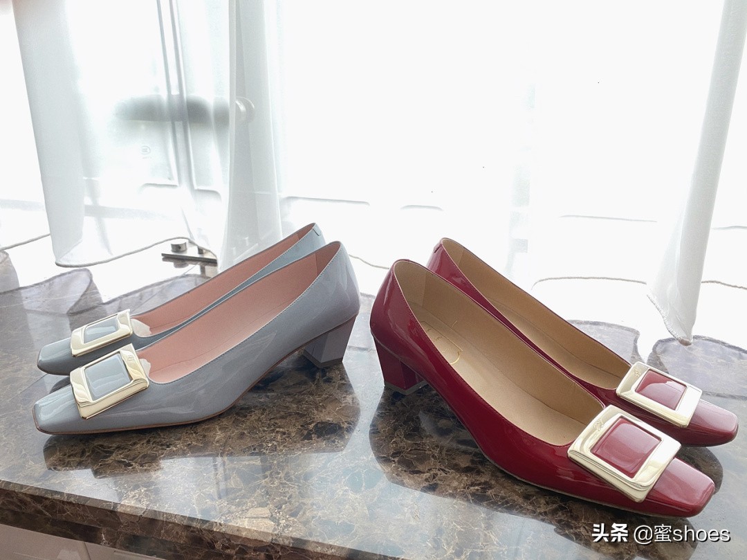 rv高跟鞋有哪些款式,rv单鞋高跟鞋