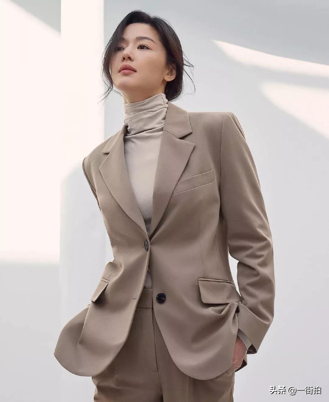 38岁全智贤拍时尚大片,38岁全智贤裸妆