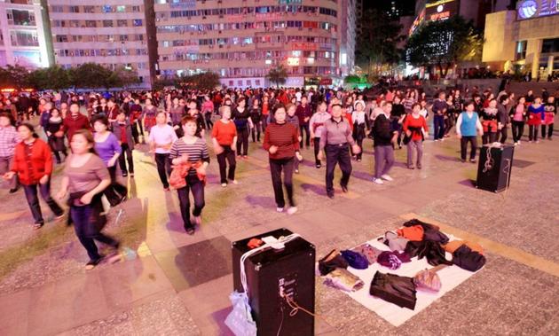 跳广场舞用的音响带屏幕的怎样用,跳广场舞音响用什么性价比高