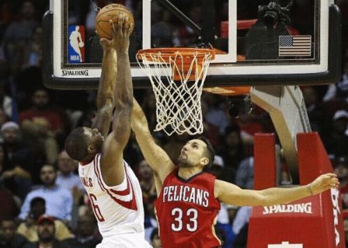 身高2米06，砍36+11，帽过邓肯和科比，28岁就无球可打，他怎么了