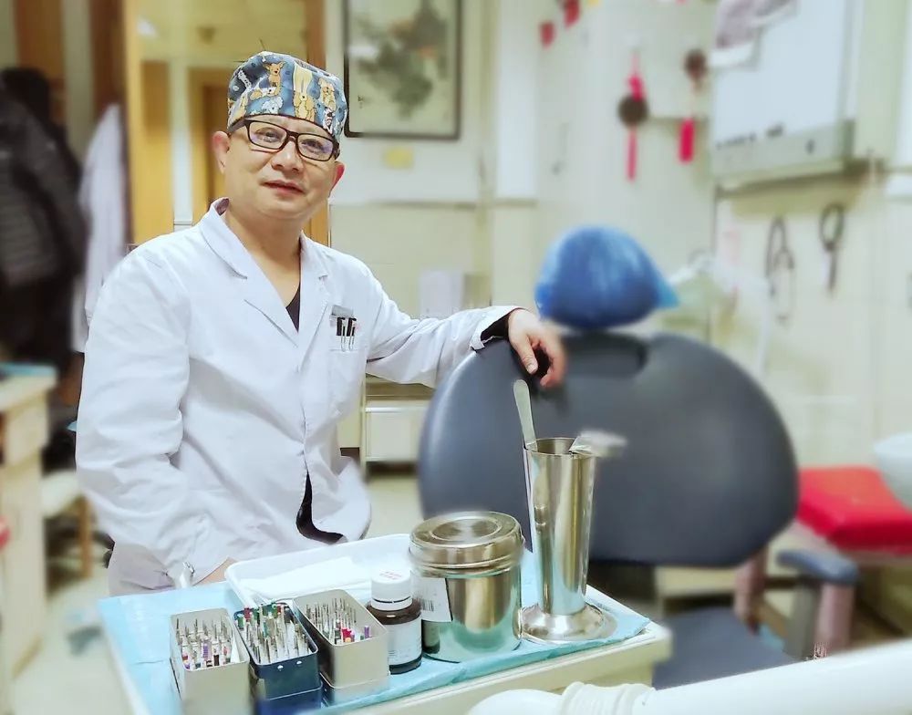 2020西安市最美医生颁奖,先进工作者光荣榜