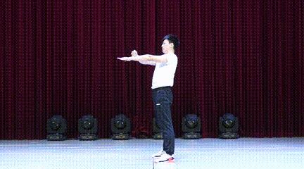 800米1000米训练方法中考体育,中考体育男1000米女800米训练视频