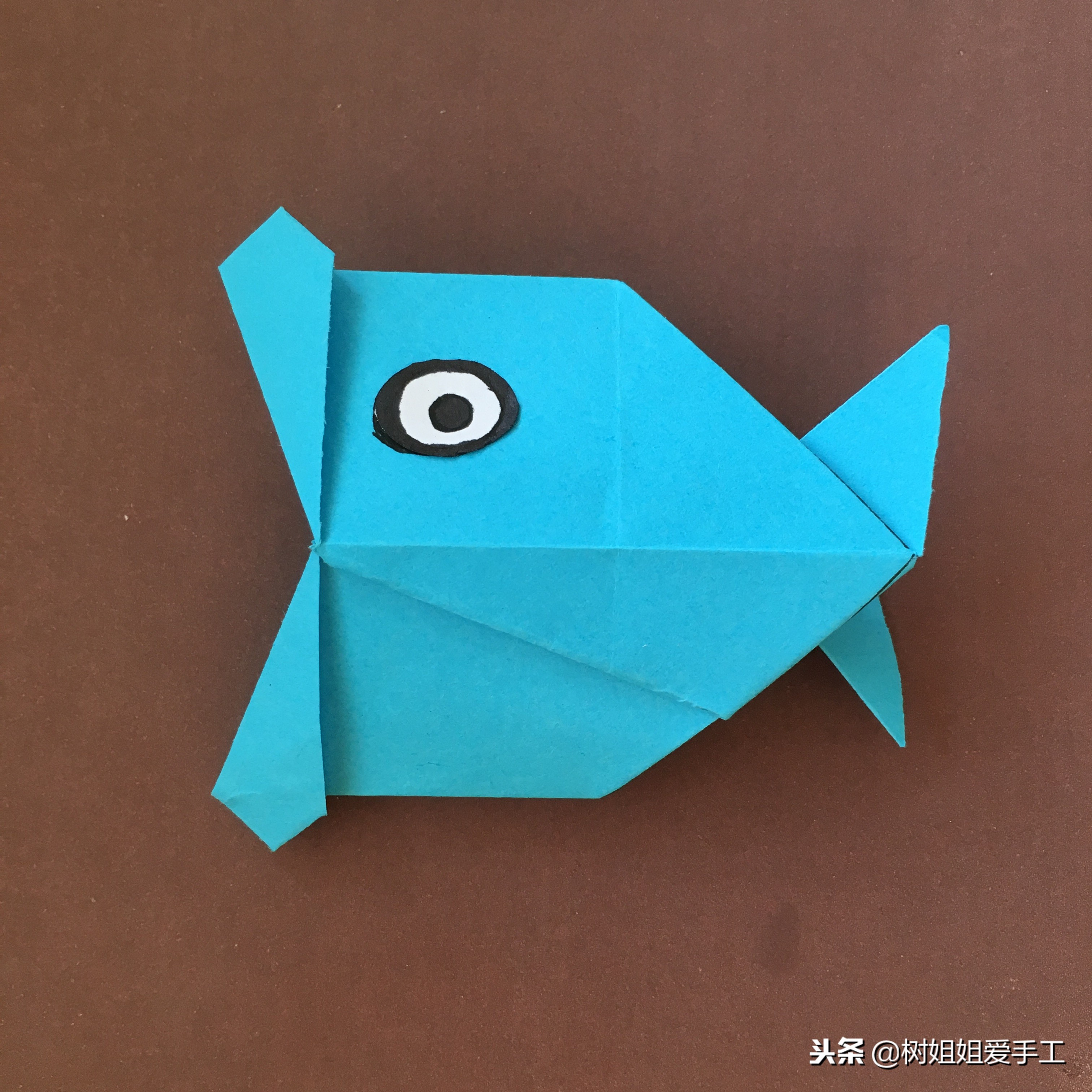 手工鱼嘴巴折法,十七秒折大嘴鱼