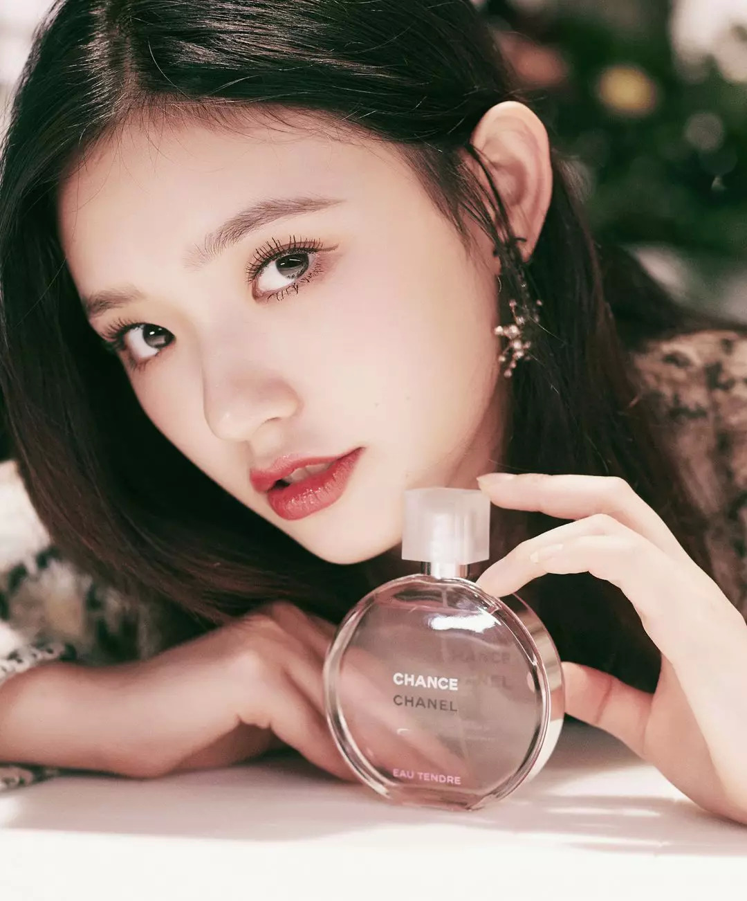 蜡笔小新穿香奈儿同款,盘点蜡笔小新里面的女装