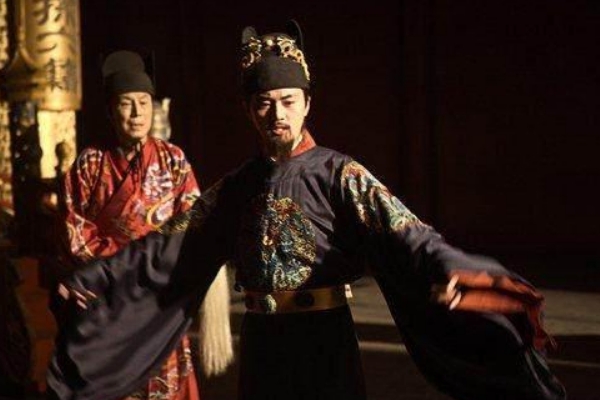 清朝满人是怎样崛起的,清朝为什么汉人还比满人多呢