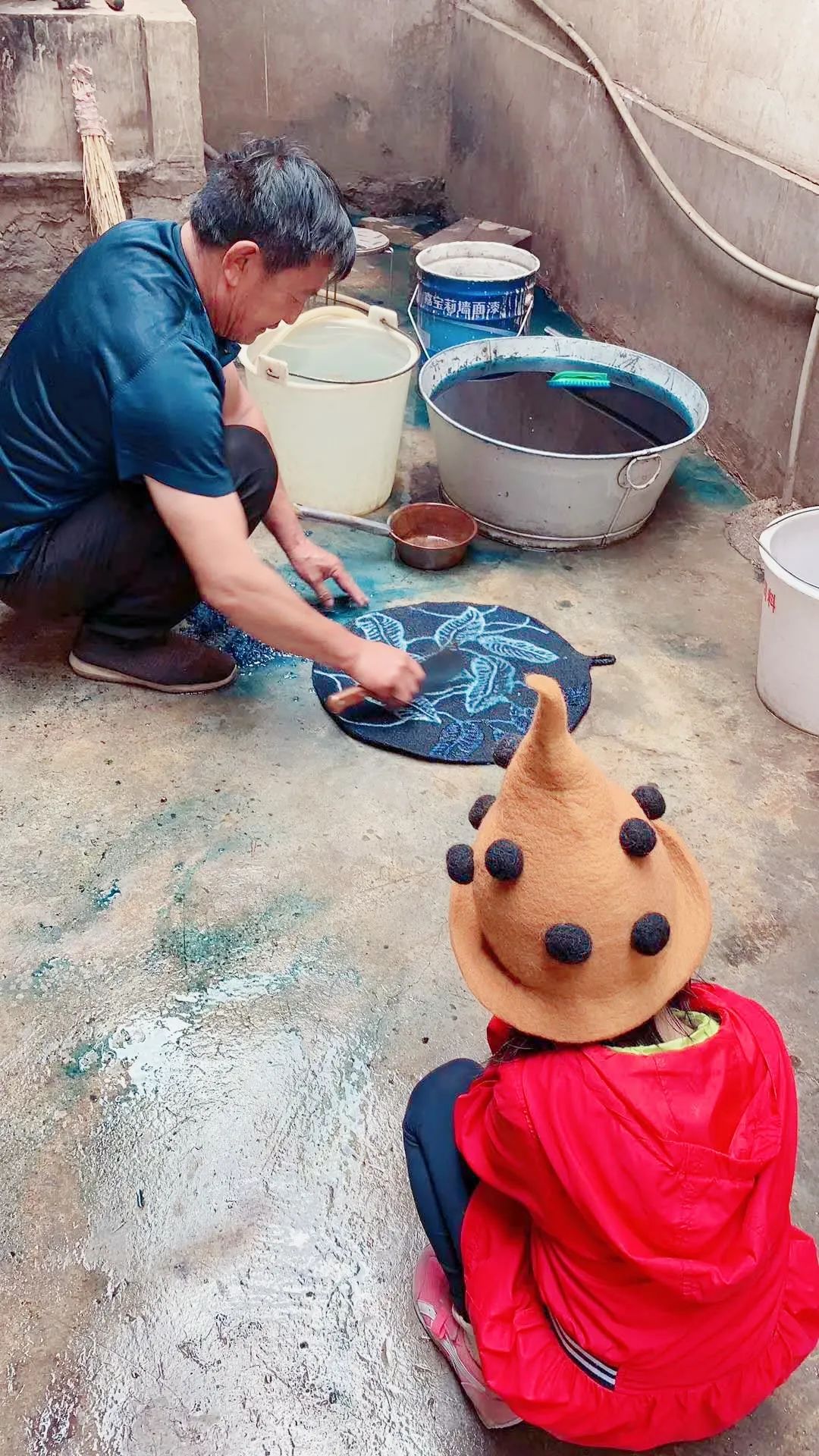 传统老式羊毛毡的制作,已消失的古老手工羊毛毡