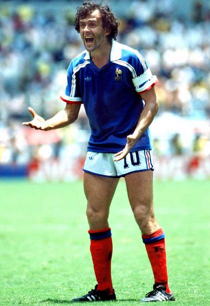 足球最强三叉戟梅西,足球史上最伟大的球员排名