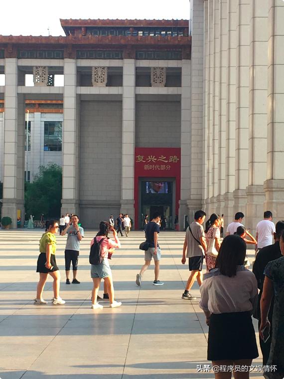 这样的国博你值得拥有,2019年中秋国庆前夕的美丽国博