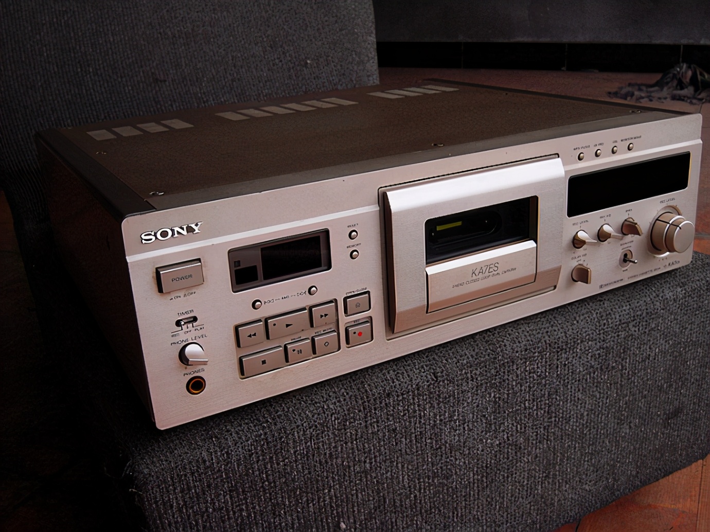 收集的一些感兴趣卡座的有关知识及相关评测