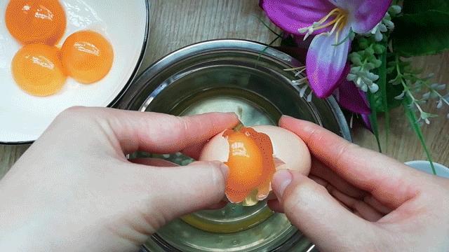 早餐就是自制肉松小贝,肉松小贝自己也可以做的很好吃