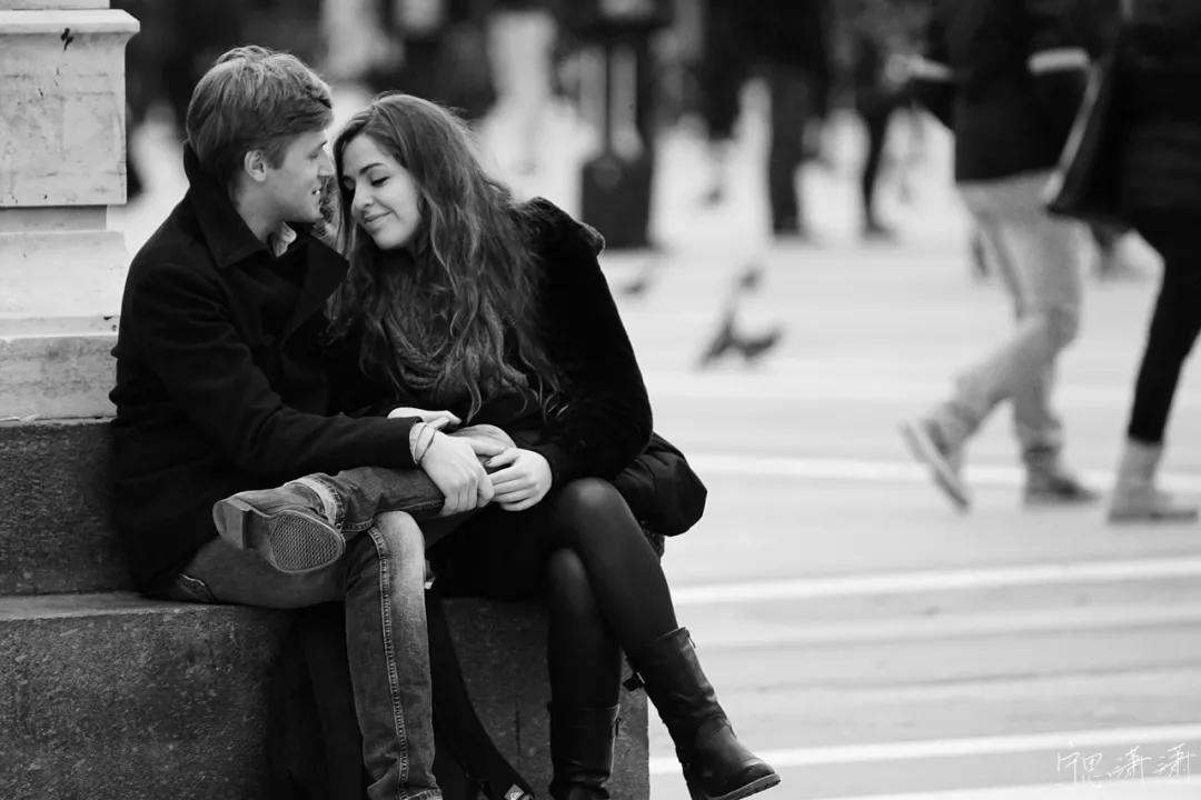 摄影初学者预算两千买什么相机,家用和旅游摄影买什么相机