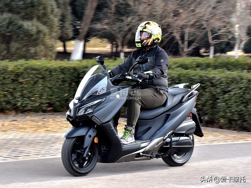 踏板光阳赛艇250,赛艇250和ct250哪个值得购买