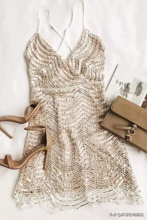 美炸了的吊带裙也挑人，会露才是王者
