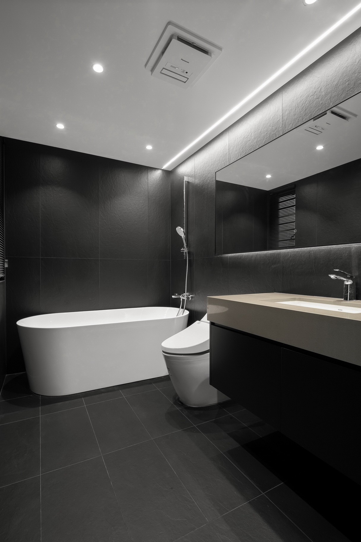 HOUSE无需刻意去做手法,我只是将本来心中所想的表达出来