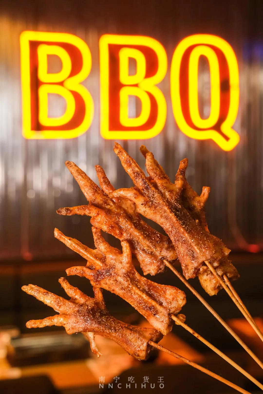 南宁夜宵炭火烤肉,南宁烧烤夜宵推荐