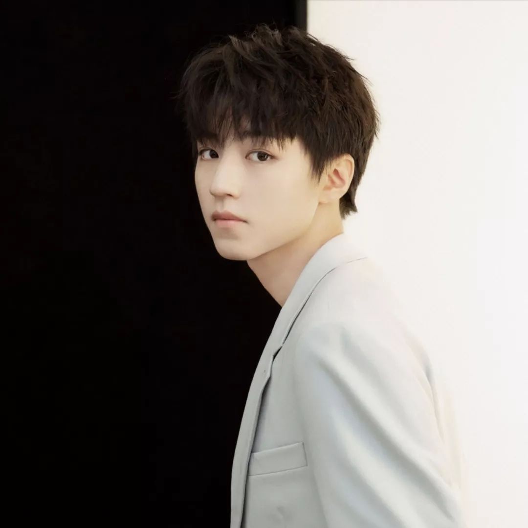 男生们最好看的几款发型,全网最适合男生的十款发型