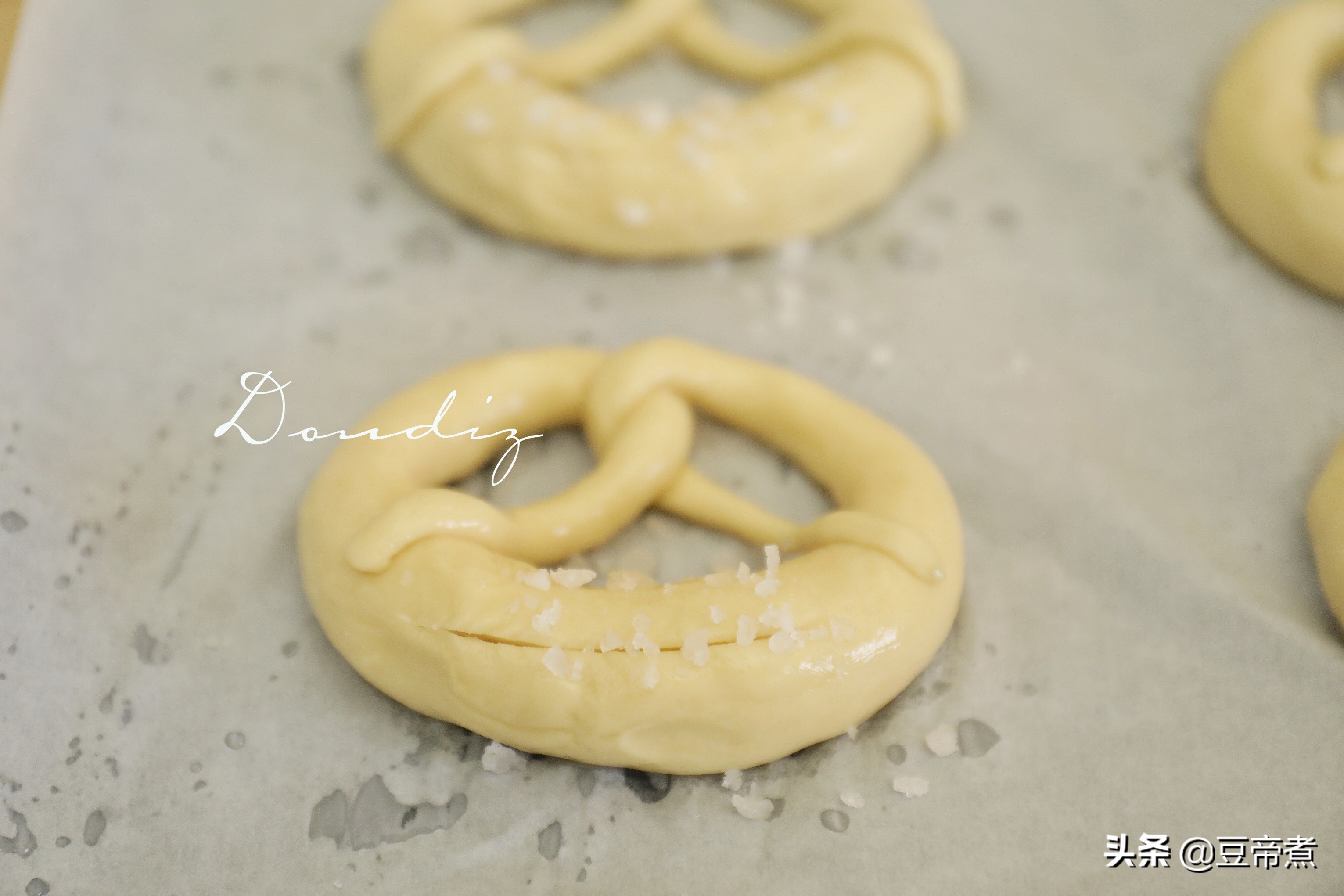 最近很火的面包制作,火爆全网的面包做法