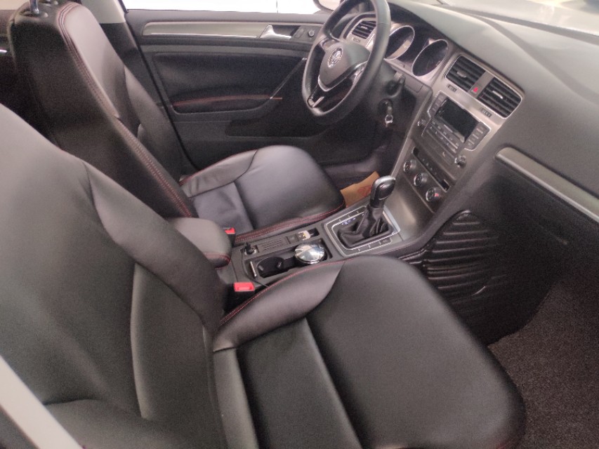 2020款高尔夫1.4t自动舒适分期,受客户委托验车