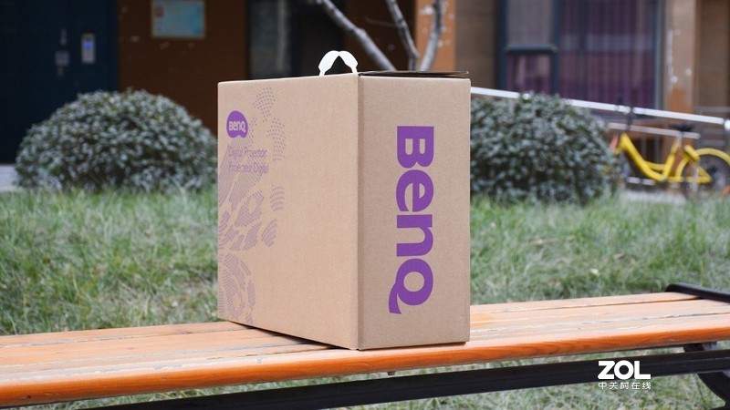 数字化办公场景体验,明基e580智能投影机