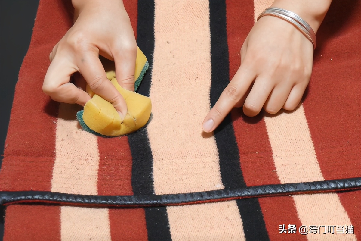 去衣物起球妙招,怎样解决衣服起球不伤衣服