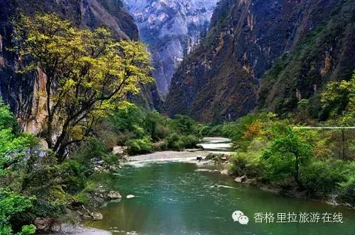 香格里拉除了景点还有好玩的地方,丽江去香格里拉路途中有什么景点