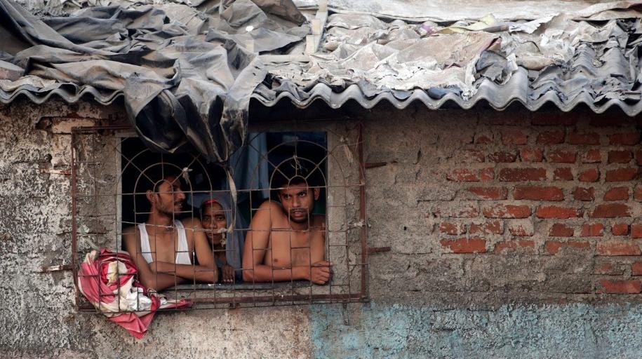 这个国家感染人数可能破5亿，上千万人或丧命