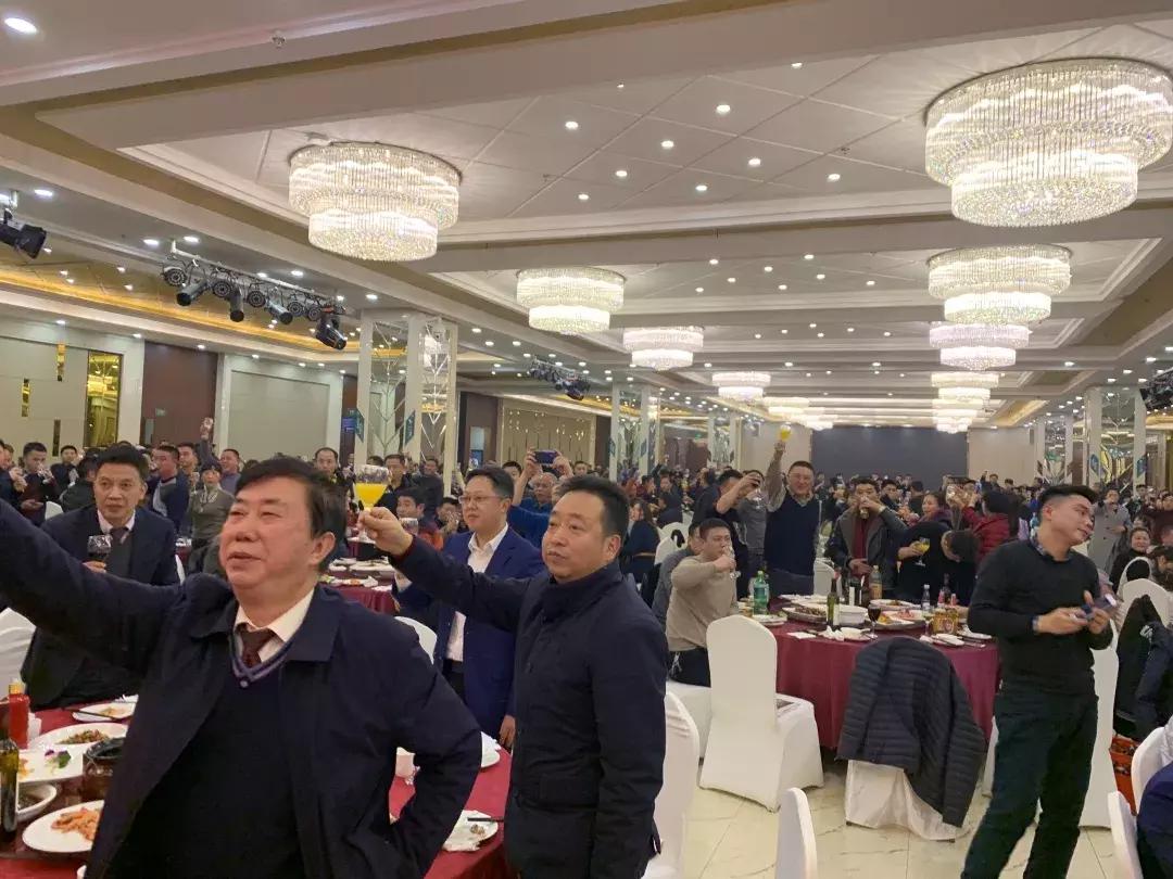 重庆城外诚灯饰,重庆城外诚国际灯饰物流中心