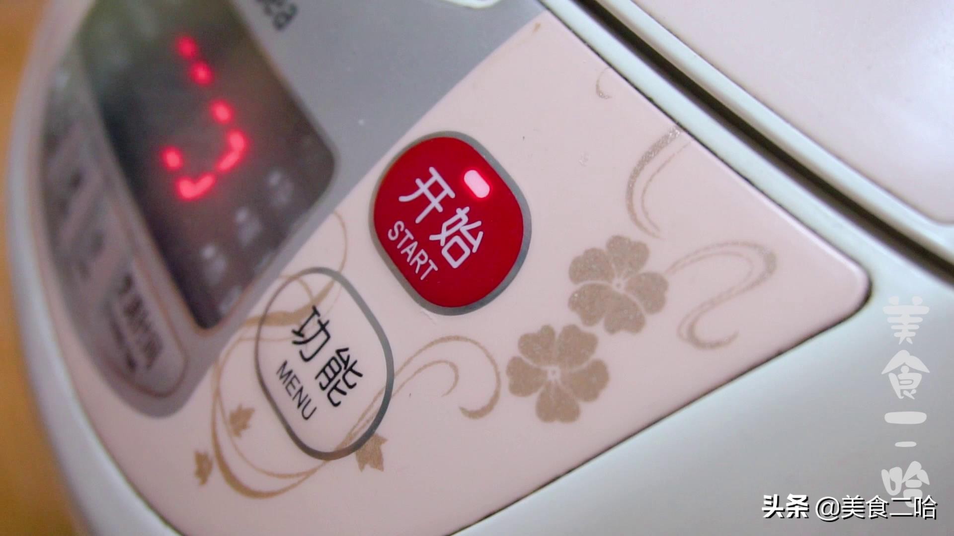 电饭煲蛋糕如何做蓬松不塌,电饭煲蛋糕胚不塌陷不回缩的做法