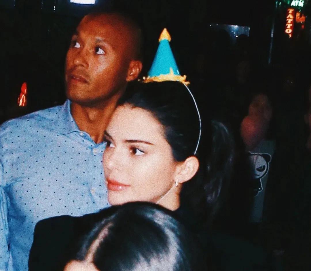 情侣头像100张图集可保存,精选100张超好看头像你一定喜欢