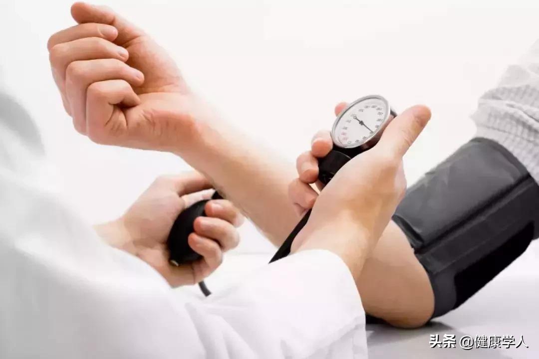 高血压吃药降好还是输液降好,高血压不用一辈子吃药