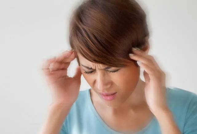 坐月子头痛是什么原因引起的,产后头痛怎么判断是不是月子病