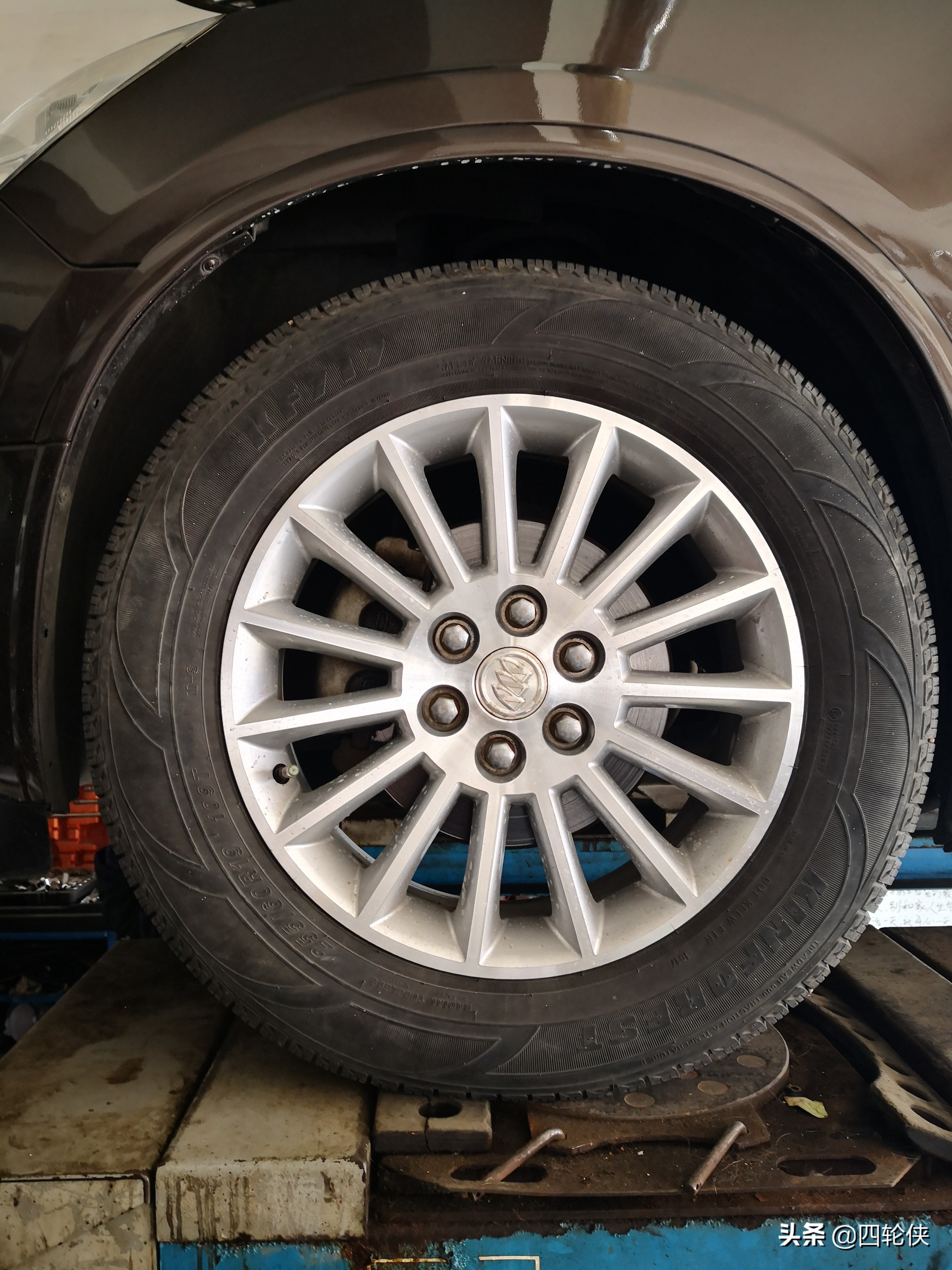 不到8万买什么车,哪一年的昂科雷值得买