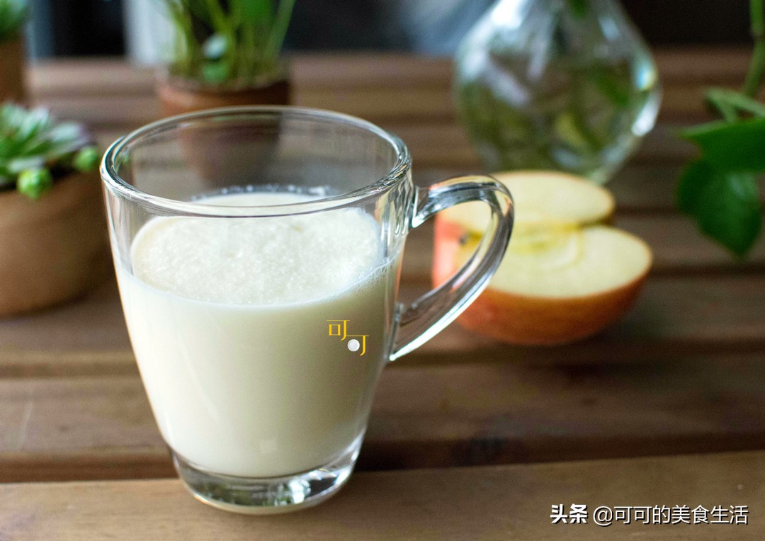用苹果和牛奶可以做什么好吃的,用苹果和牛奶榨汁