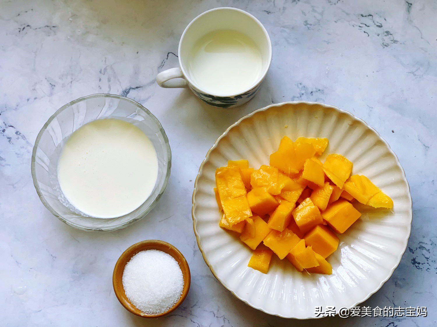 想吃雪糕不用买，自制健康零添加，这种口味的我家隔三差五做1次