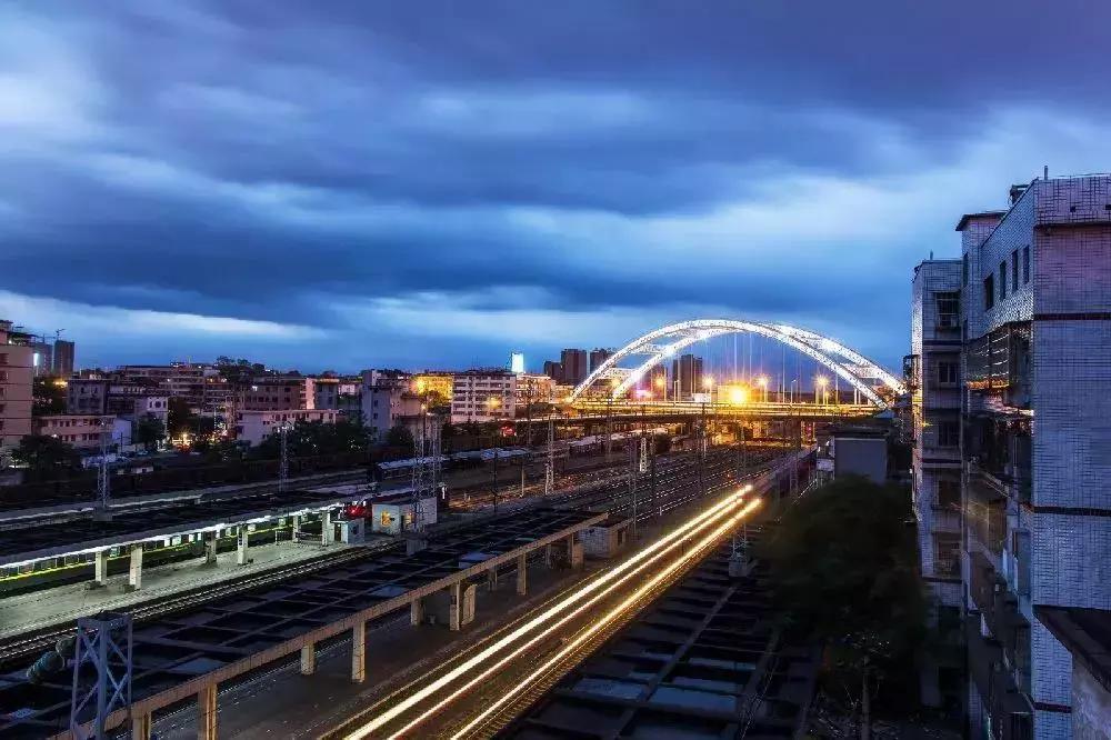 五一假期哪里好玩火车票又便宜,五一火车票热卖你抢了吗