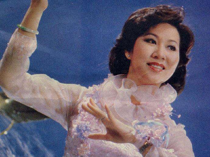 台湾歌手奚秀兰个人简历,邓丽君奚秀兰合集