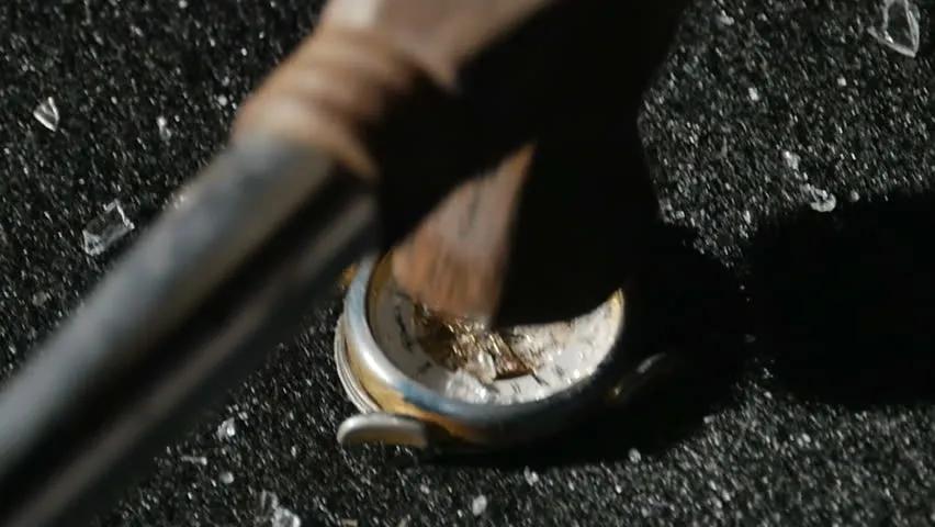 原本卖不出去的东西突然卖出去了,那些卖不掉的奢侈品都去哪了