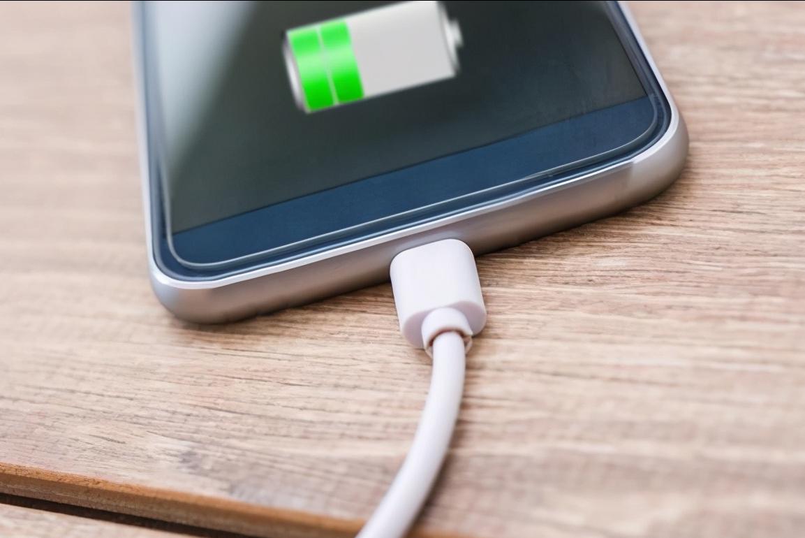 iphone12原装充电器多少瓦,iphone12promax原装充电器