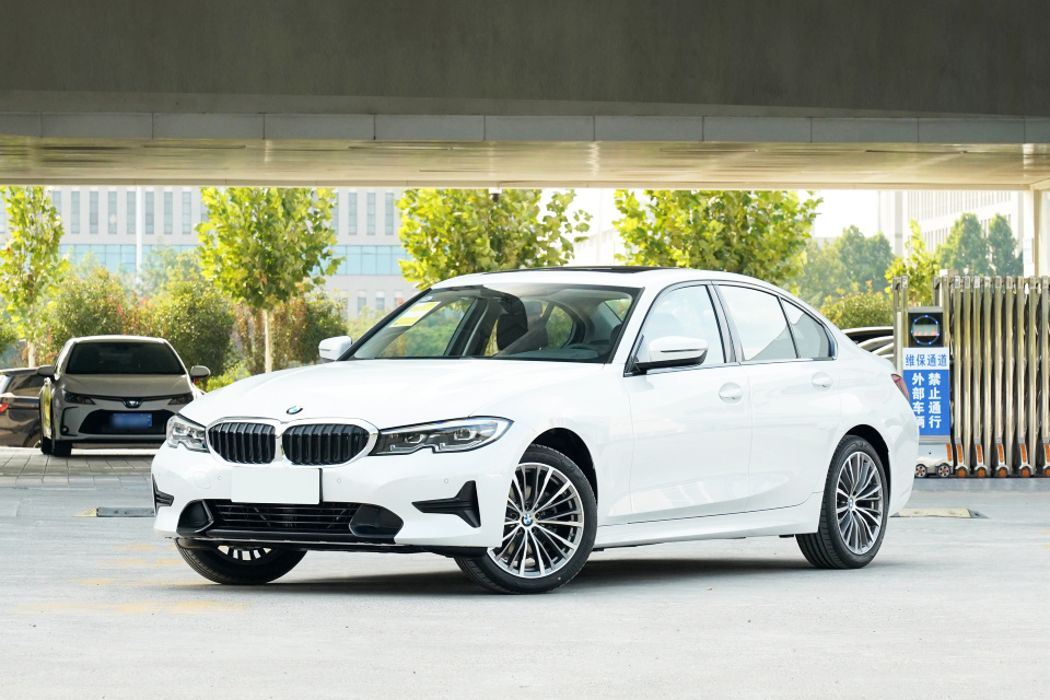 宝马320的2.0T只有156马力,难道是涡轮减压发动机