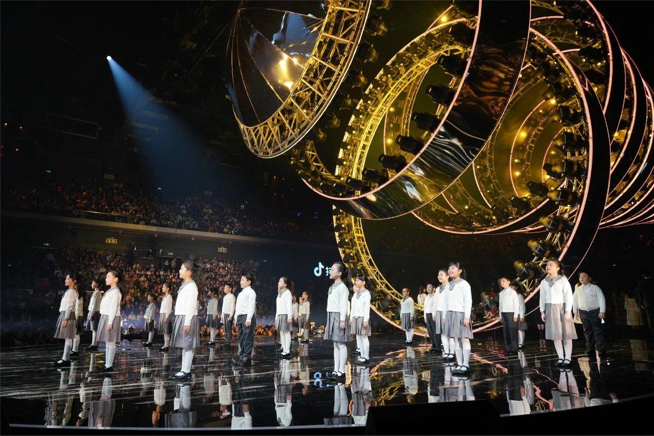 顶级场馆成就亚洲顶秀,澳门金光综艺馆助力江苏卫视跨年演唱会
