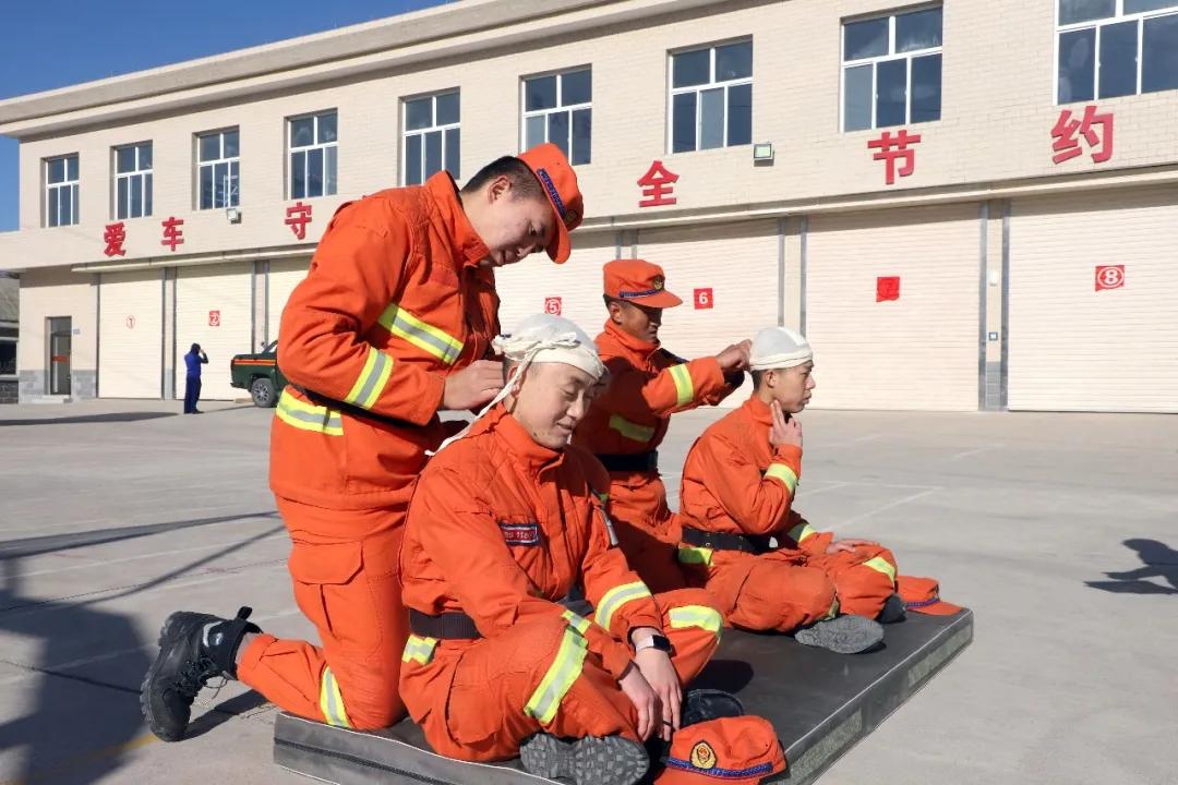 以练为战锤炼过硬本领以考促训,政治轮训结训