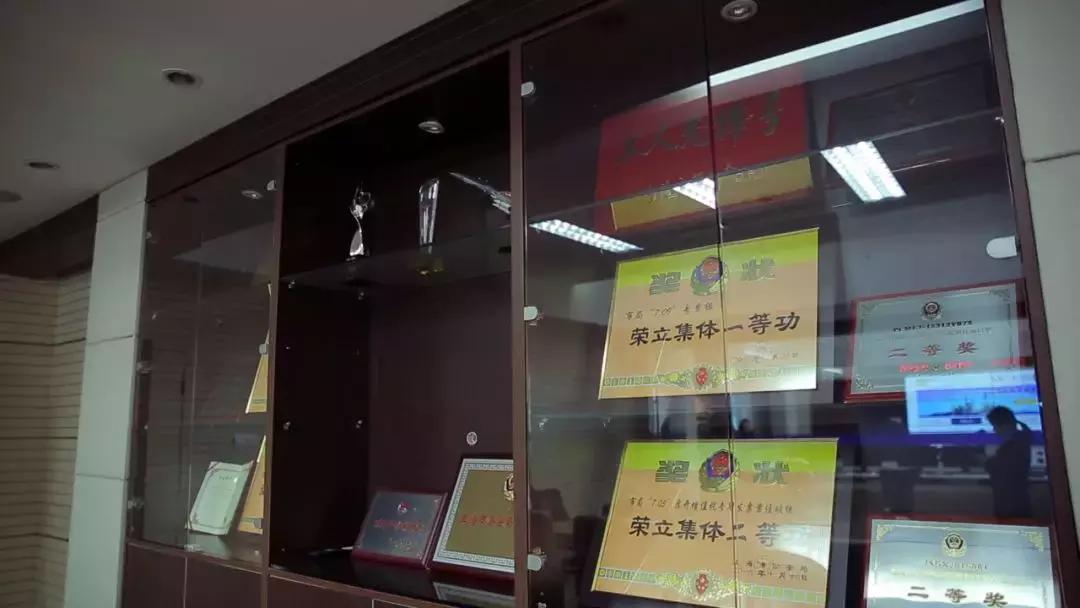 从警18年始终在奔跑，这位女网警，优秀