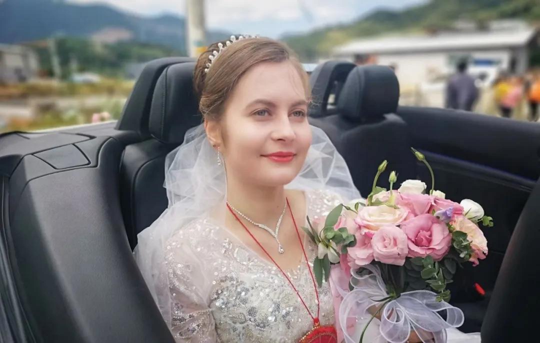 霞浦男孩娶俄罗斯网红美女回家，羡慕了整个朋友圈