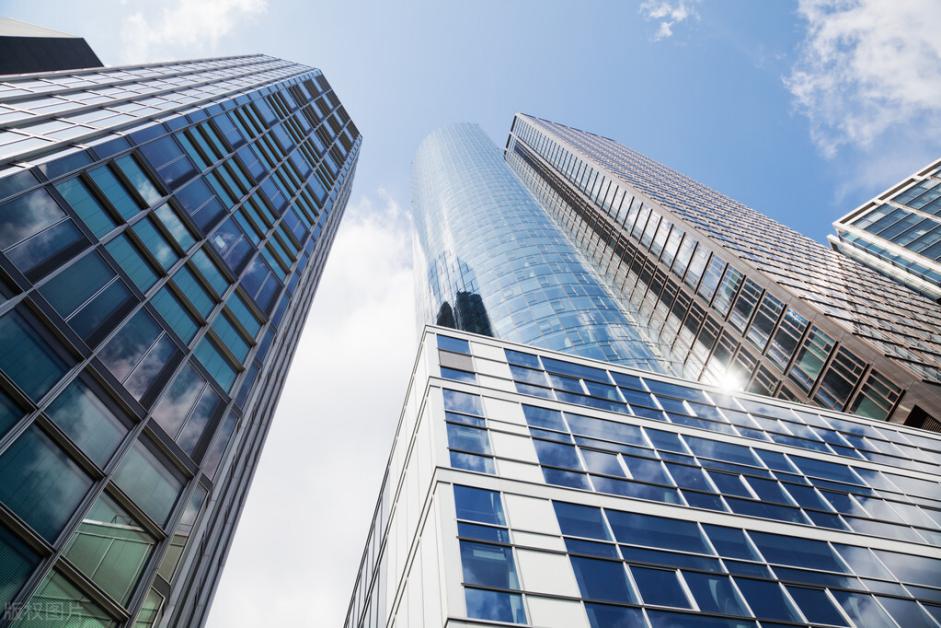 西安租酒店还是租房划算,西安租商铺靠谱吗