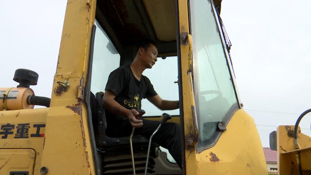 蒙古马精神脱贫,弘扬蒙古马精神