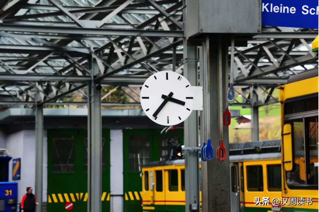 瑞士冷知识11则:不务正业的苹果、上厕所最不方便的国家