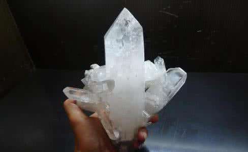 埃及古墓发现黄金古物,埃及古墓中发现外星人文物