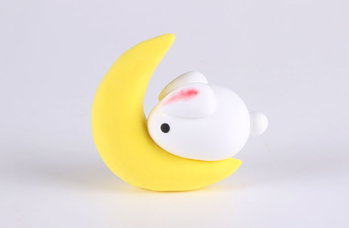 超轻粘土月兔简单做法,用粘土自制可爱的月亮小挂件