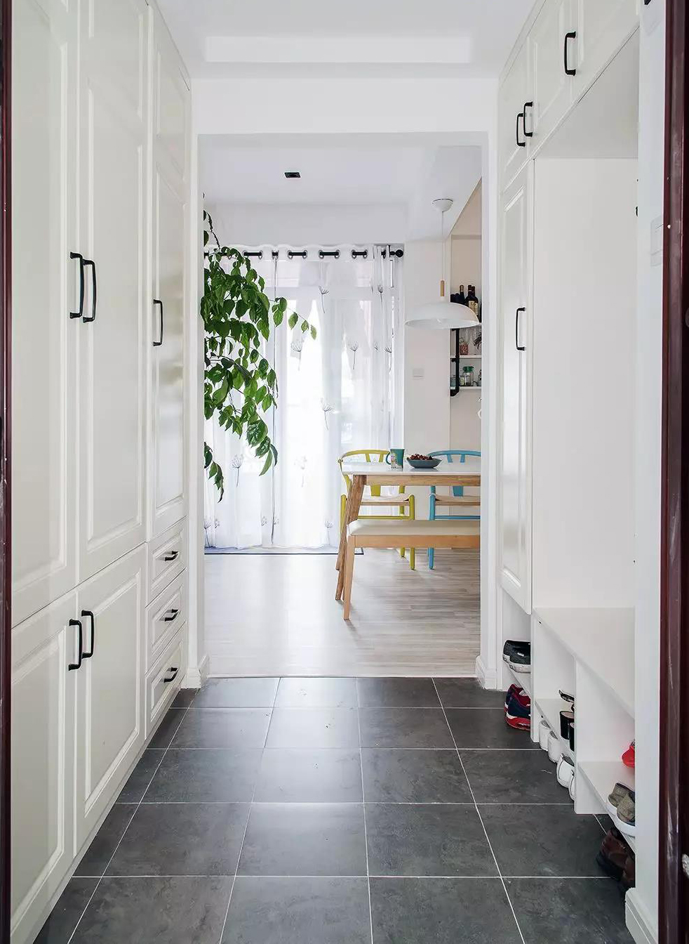 衣帽间怎么做省钱还显得高级,自己打造实用简单衣帽间