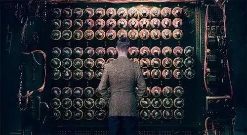 女权，LGBT，黑人，政治正确的江湖中，谁才是王者？